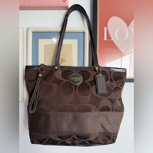 Y2K Coach Chocolate Signature Tote F18037